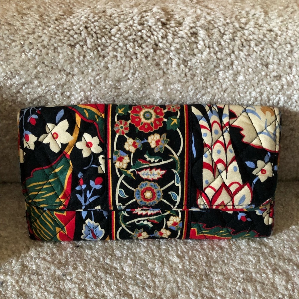 Vera Bradley Versailles wallet and change purse